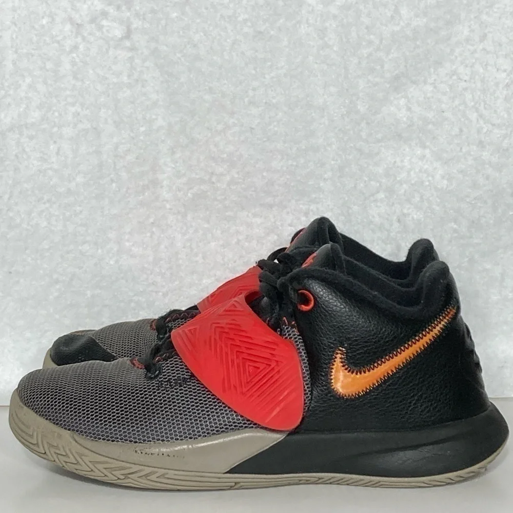Nike Youth Kyrie Flytrap III RGS Red/Black Basketball Shoes Sneakers Size 2.5Y